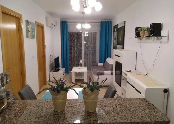 Picasso Apartment